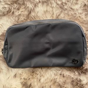 Lululemon Everywhere Belt Bag